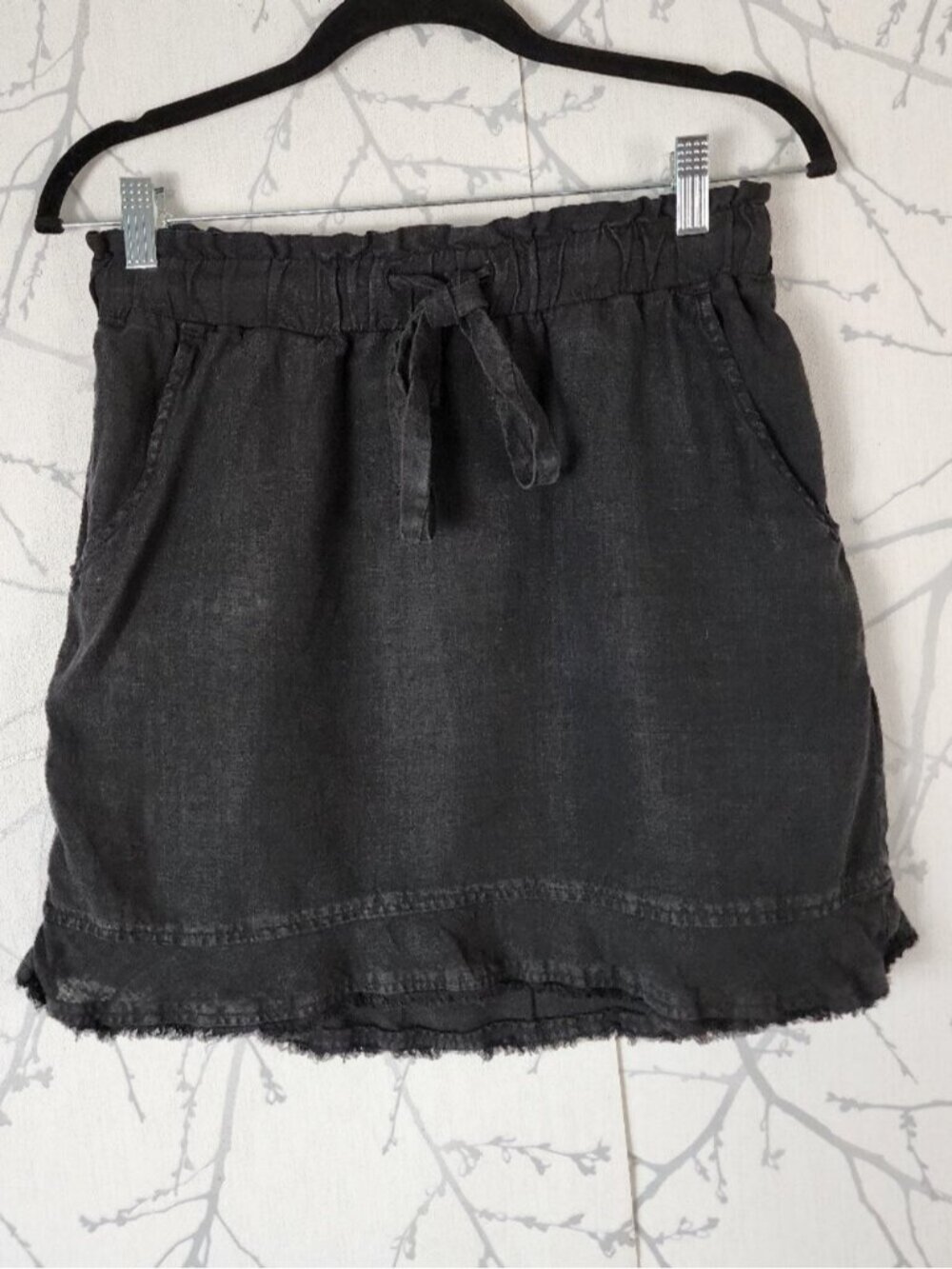 Bella Dahl Black 100% Linen Raw Hem Drawstring Mini Skirt